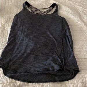 Lululemon top